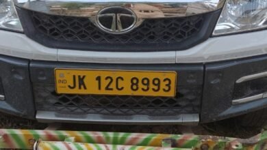 गोवंश तस्करी की कोशिश नाकाम गोवंश को बचाया वाहन को पुंछ पुलिस ने जब्त किया